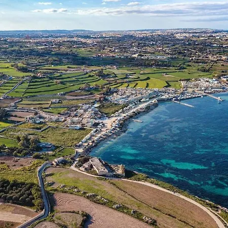 Modern 3 Bedroom Close To Paceville And