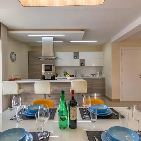 Modern 3 Bedroom Close To Paceville And *