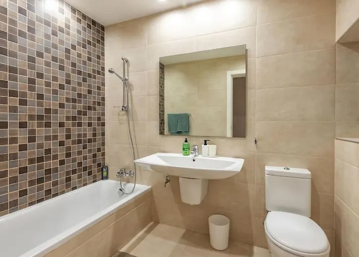 Modern 3 Bedroom Close To Paceville And *