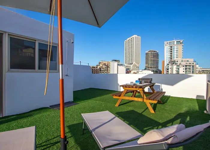 Modern 3 Bedroom Close To Paceville And