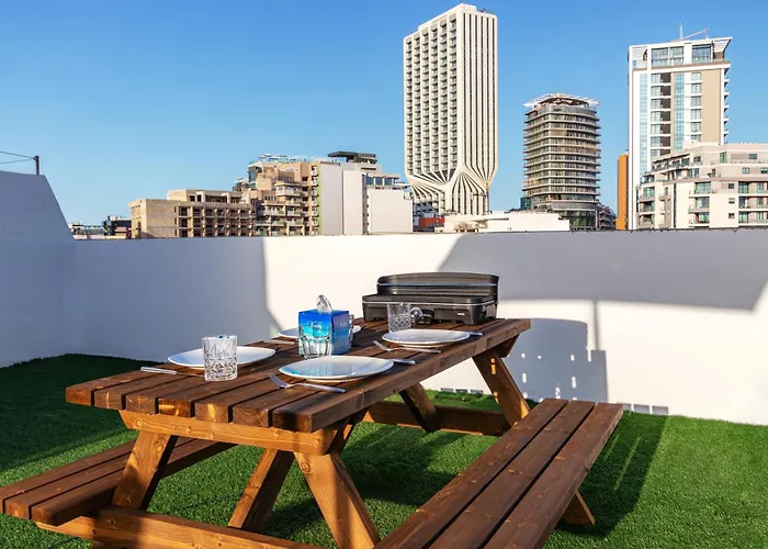 Modern 3 Bedroom Close To Paceville And Apartamento